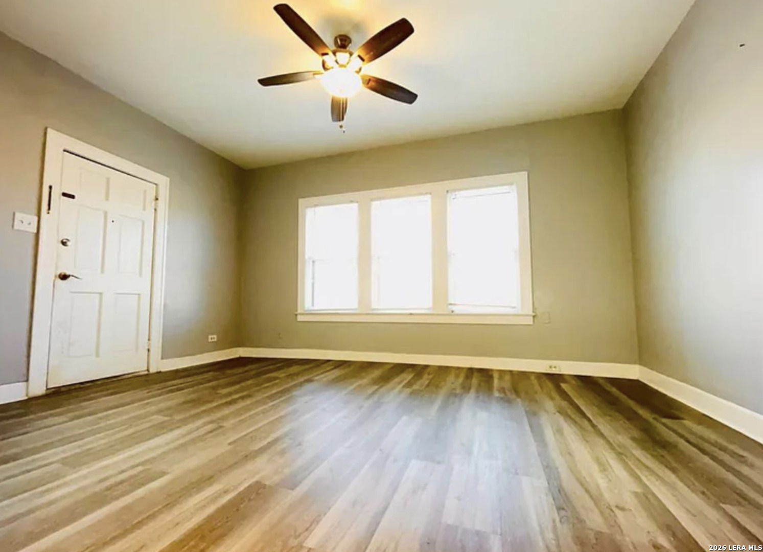 2907 N Elmendorf San Antonio TX 78201