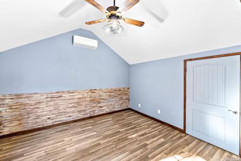 297 Chaparral Drive Bandera TX 78003