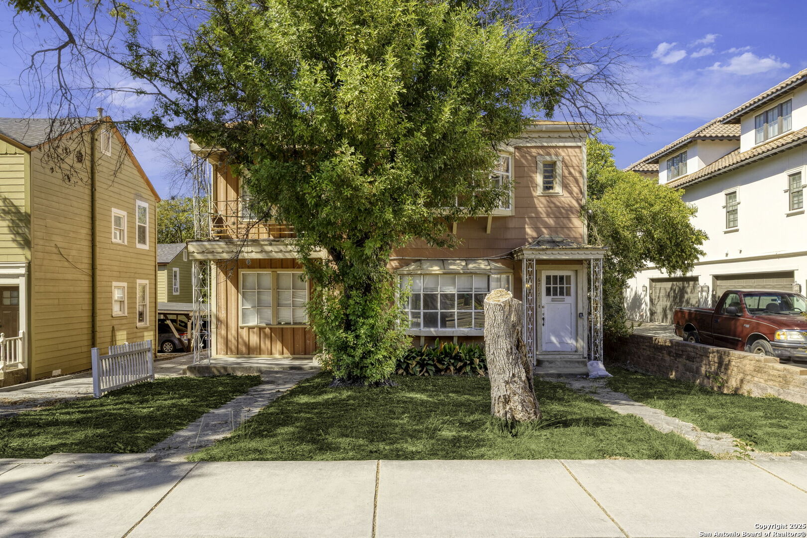 6715 Broadway San Antonio TX 78209