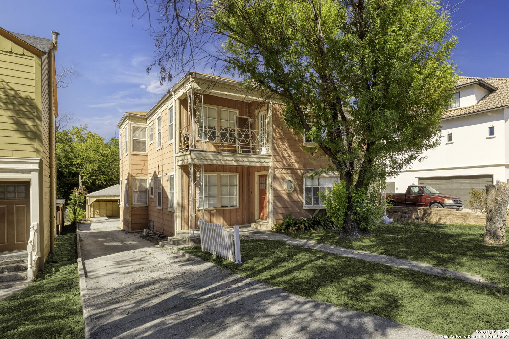 6715 Broadway San Antonio TX 78209
