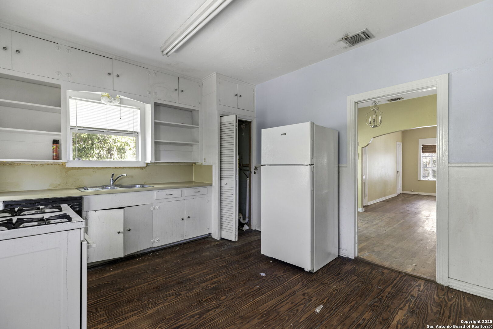 6715 Broadway San Antonio TX 78209