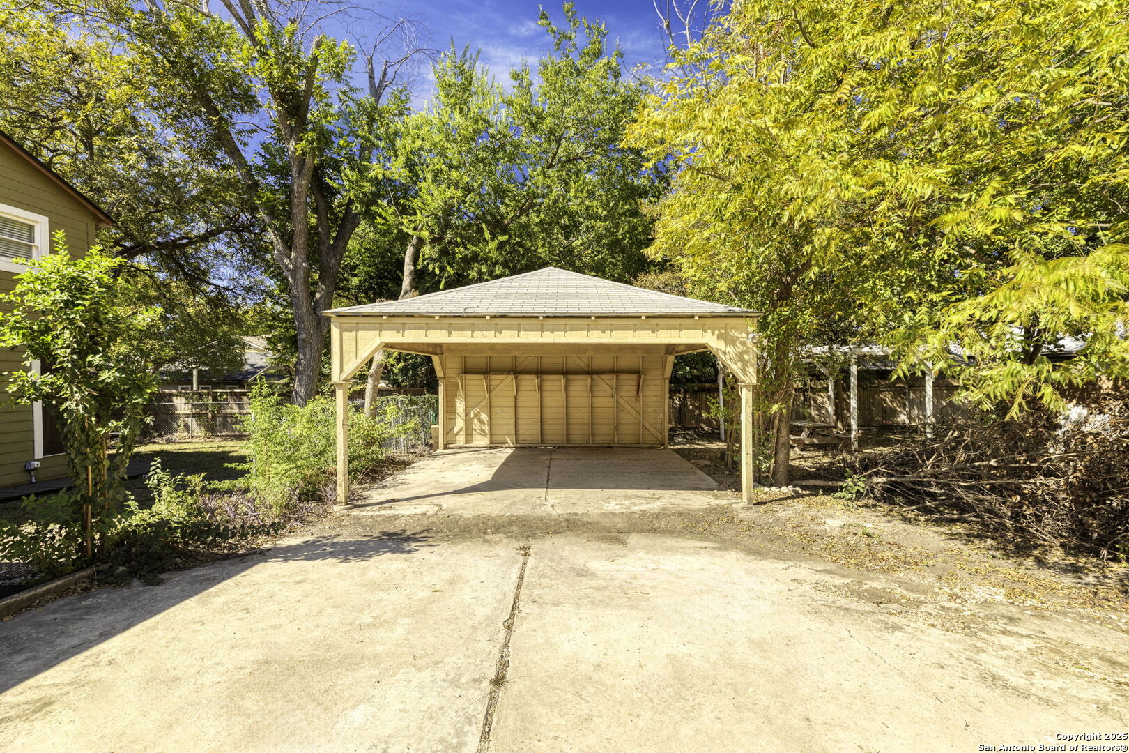 6715 Broadway San Antonio TX 78209