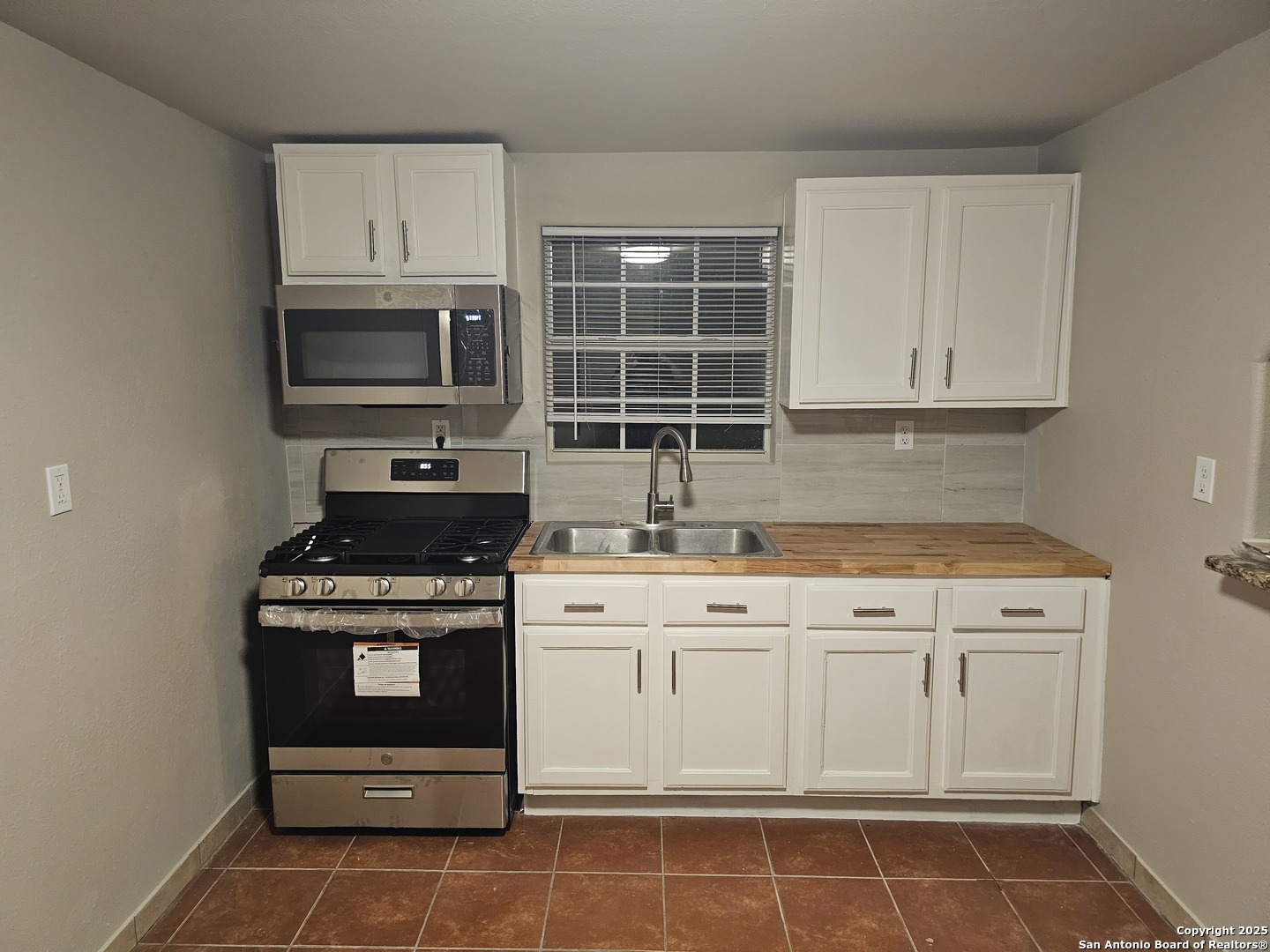 503 Grosvenor Street San Antonio TX 78221
