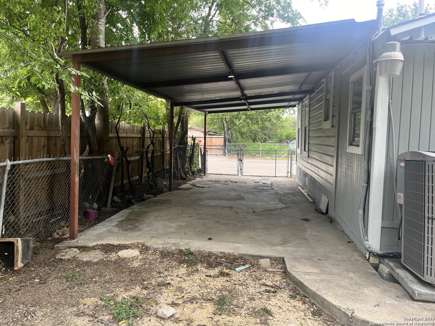 503 Grosvenor Street San Antonio TX 78221