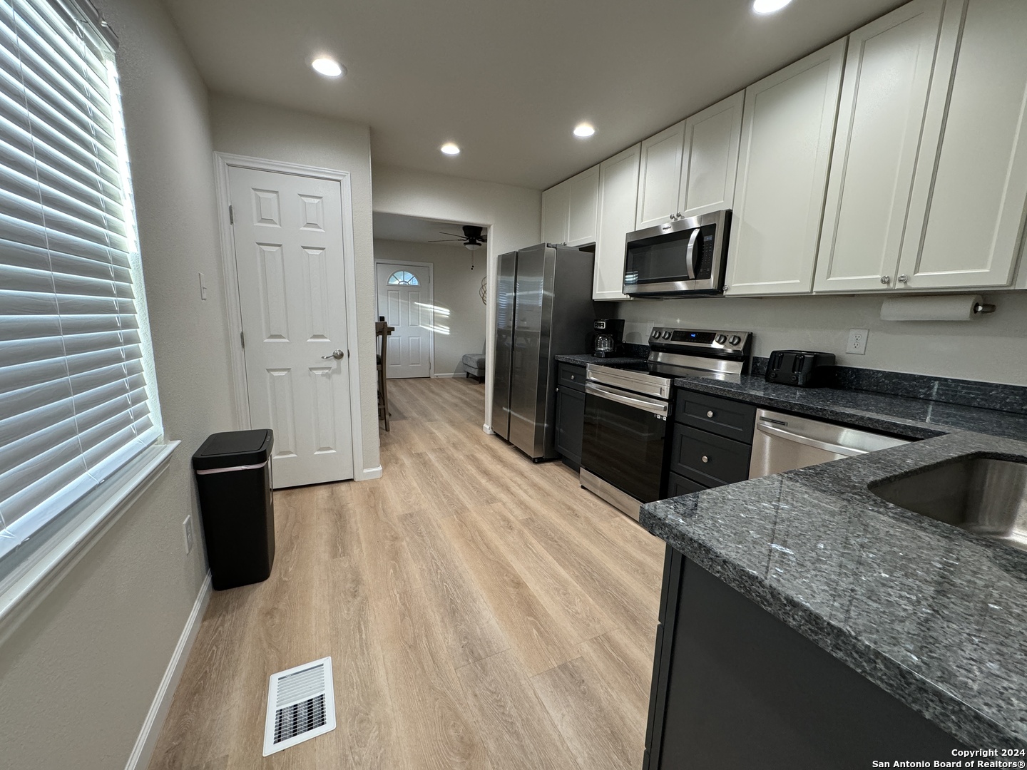 2028 W Woodlawn Avenue San Antonio TX 78201