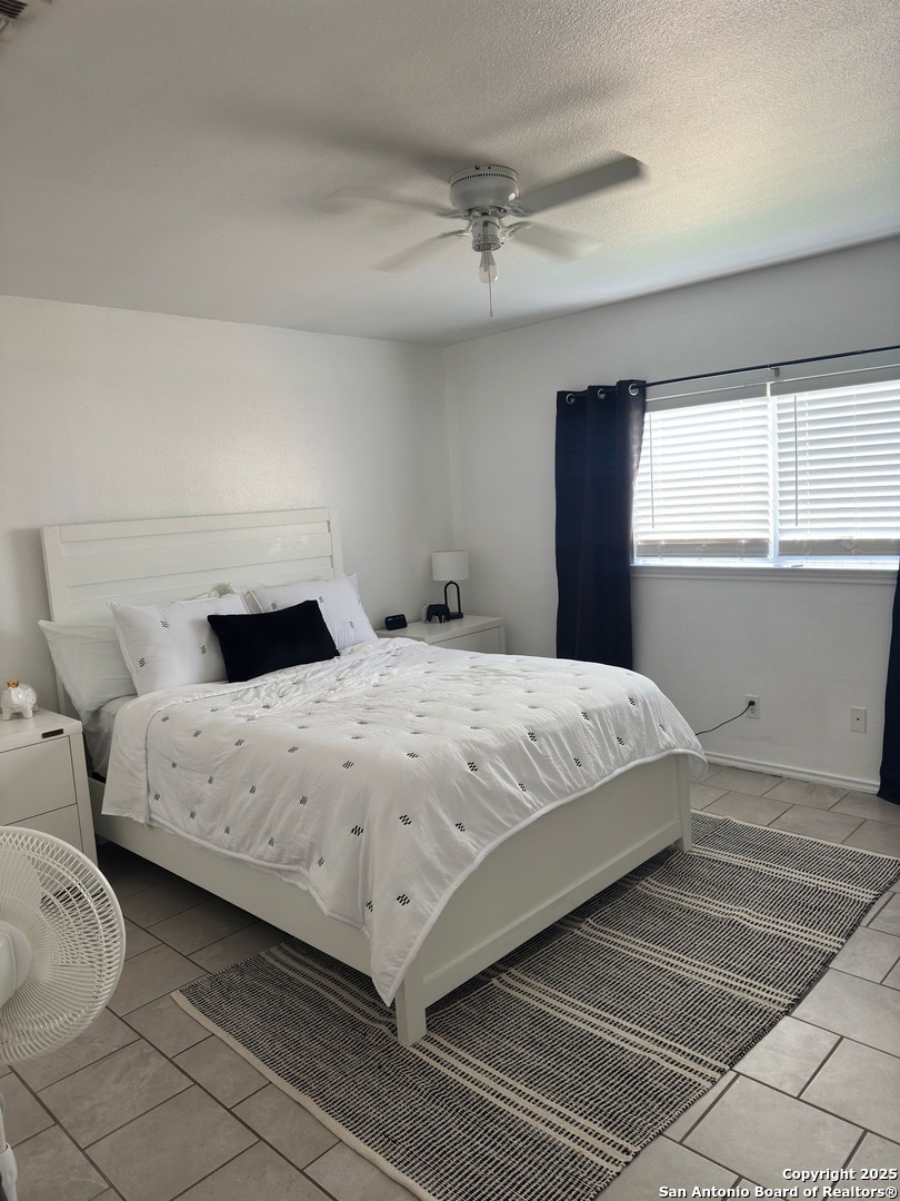 7643 Oak Chase San Antonio TX 78239