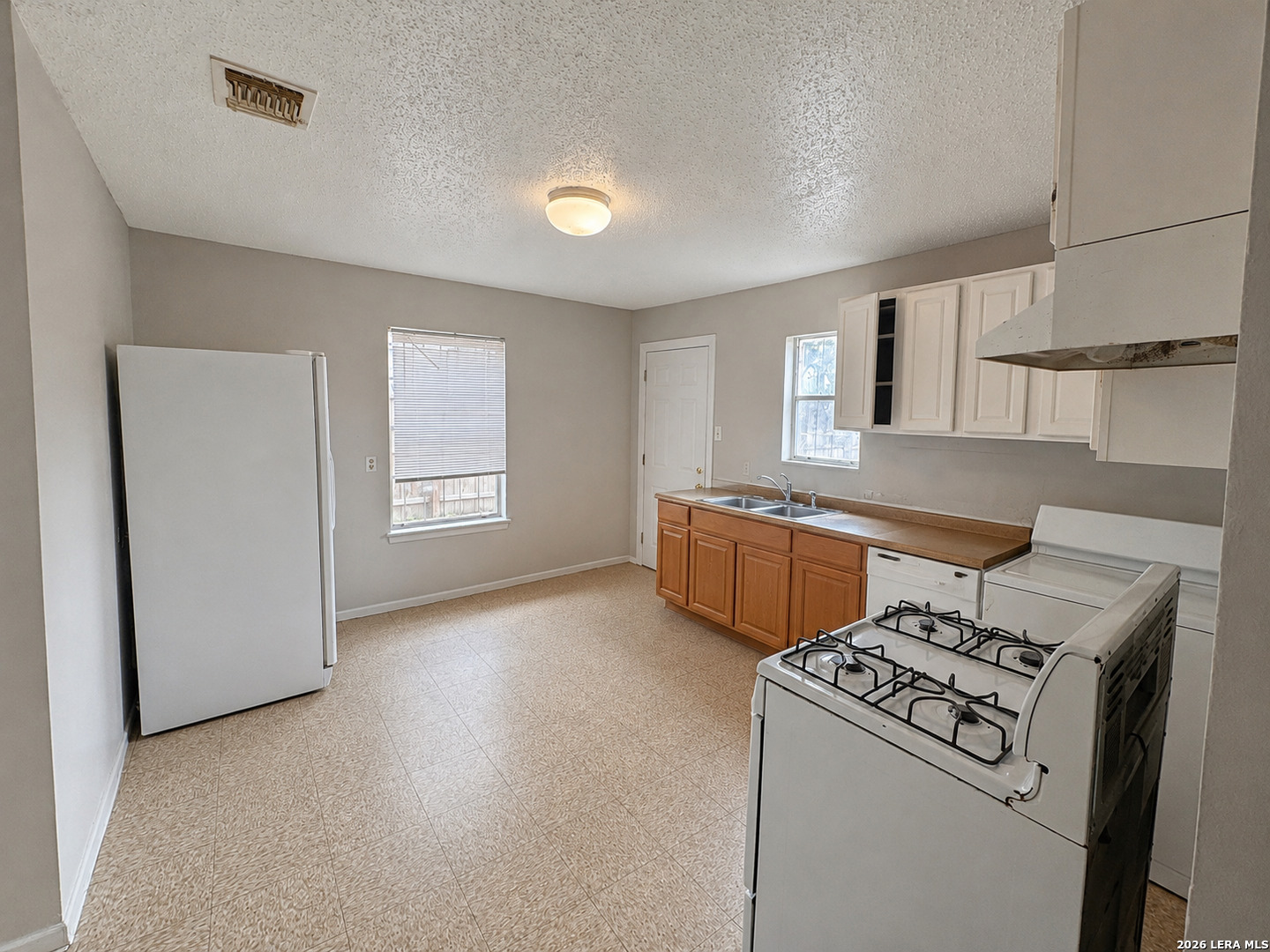 9027 Garnett Avenue San Antonio TX 78221