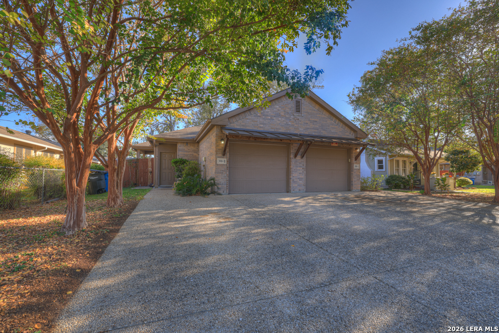 388 E Faust New Braunfels TX 78130