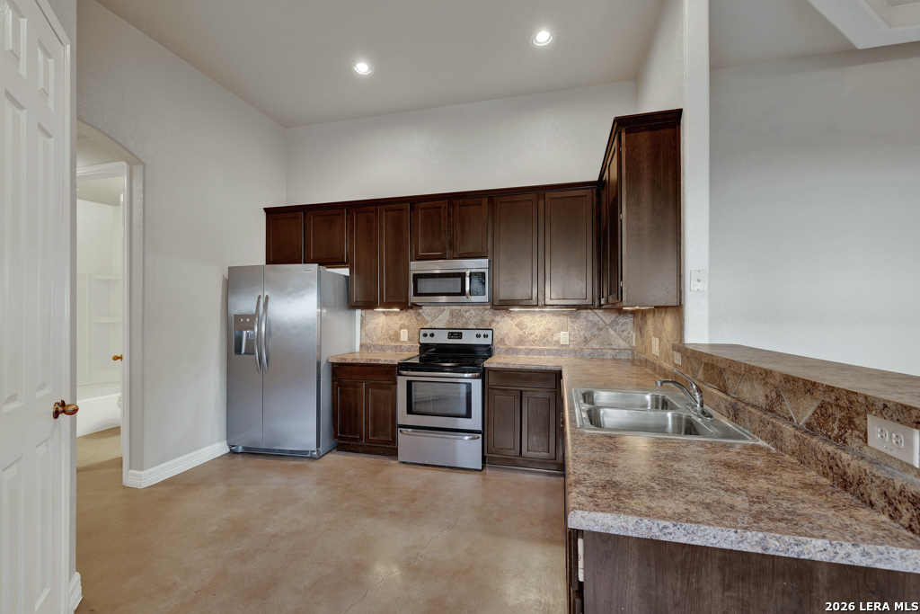388 E Faust New Braunfels TX 78130