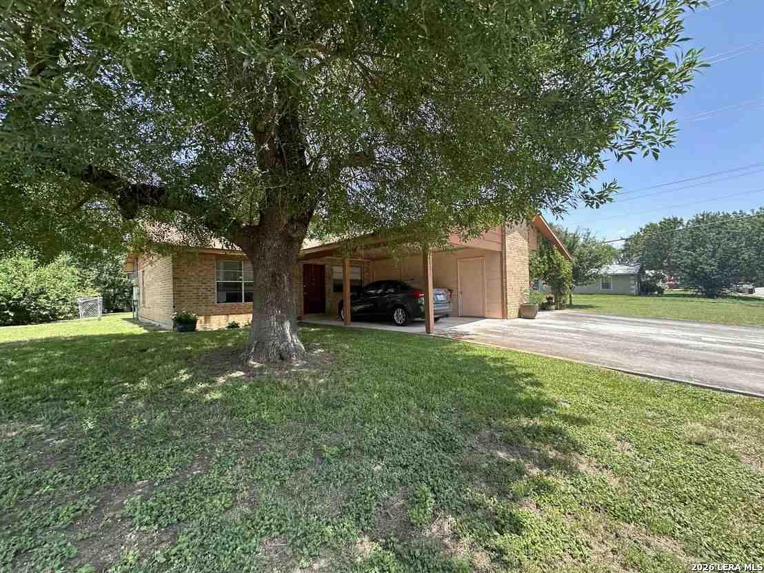 1533 Eichen New Braunfels TX 78130