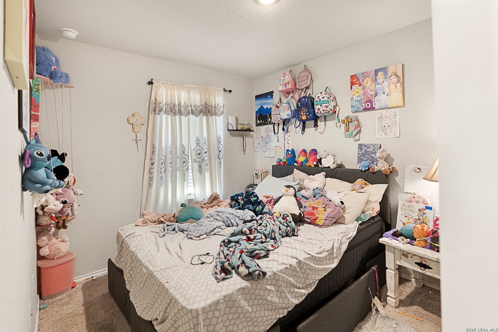 8639 Key Windy Way Converse TX 78109