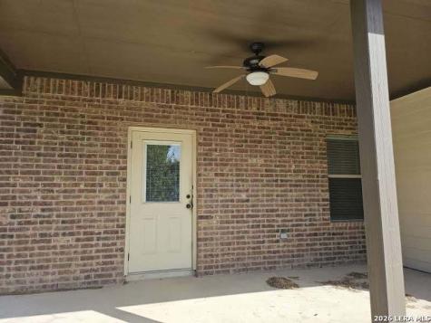 1049-1051 Carolyn Cove New Braunfels TX 78130