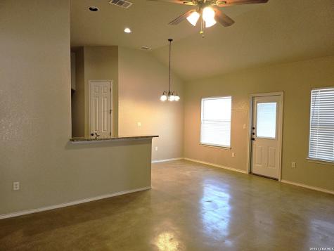 1049-1051 Carolyn Cove New Braunfels TX 78130