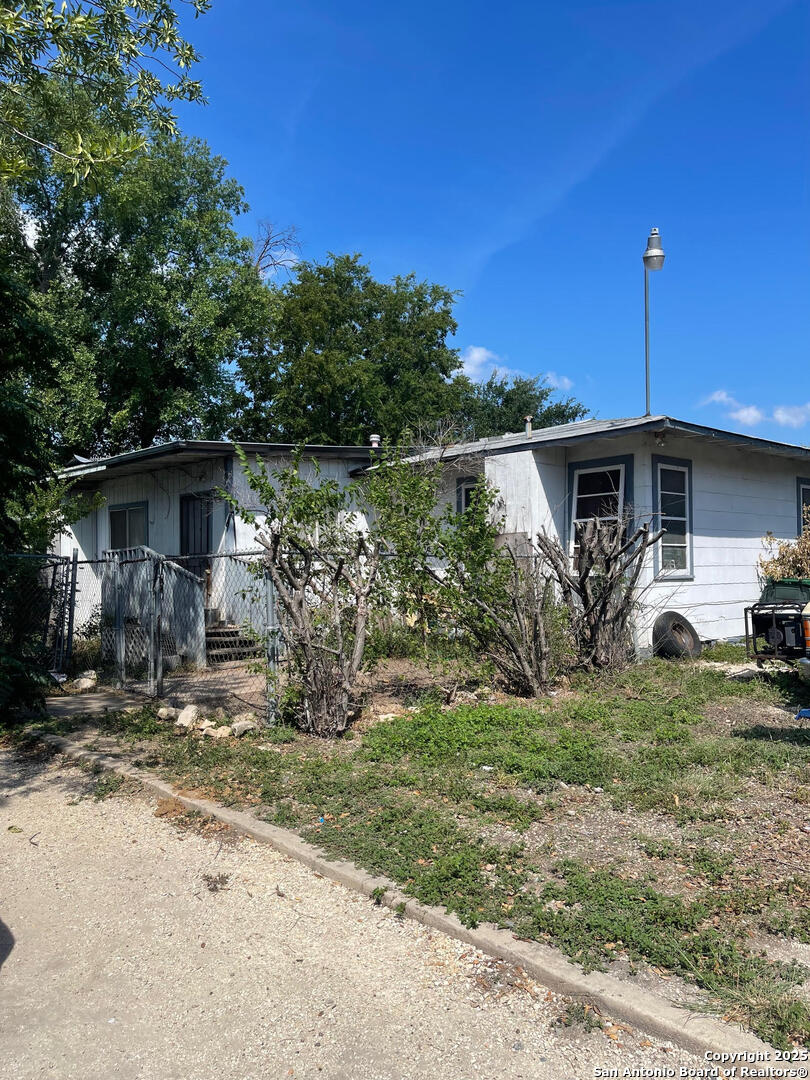 322 S Audubon San Antonio TX 78212