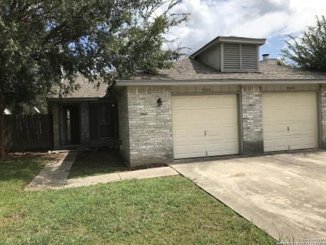 5522 Lochmoor San Antonio TX 78244