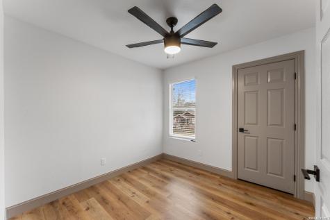 907 Dawson San Antonio TX 78202