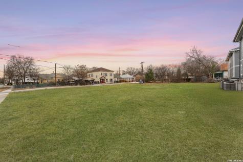 907 Dawson San Antonio TX 78202