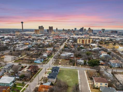 907 Dawson San Antonio TX 78202