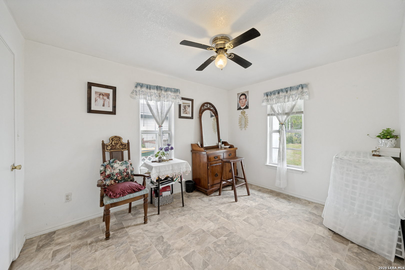 306 E Lindbergh Boulevard Universal City TX 78148