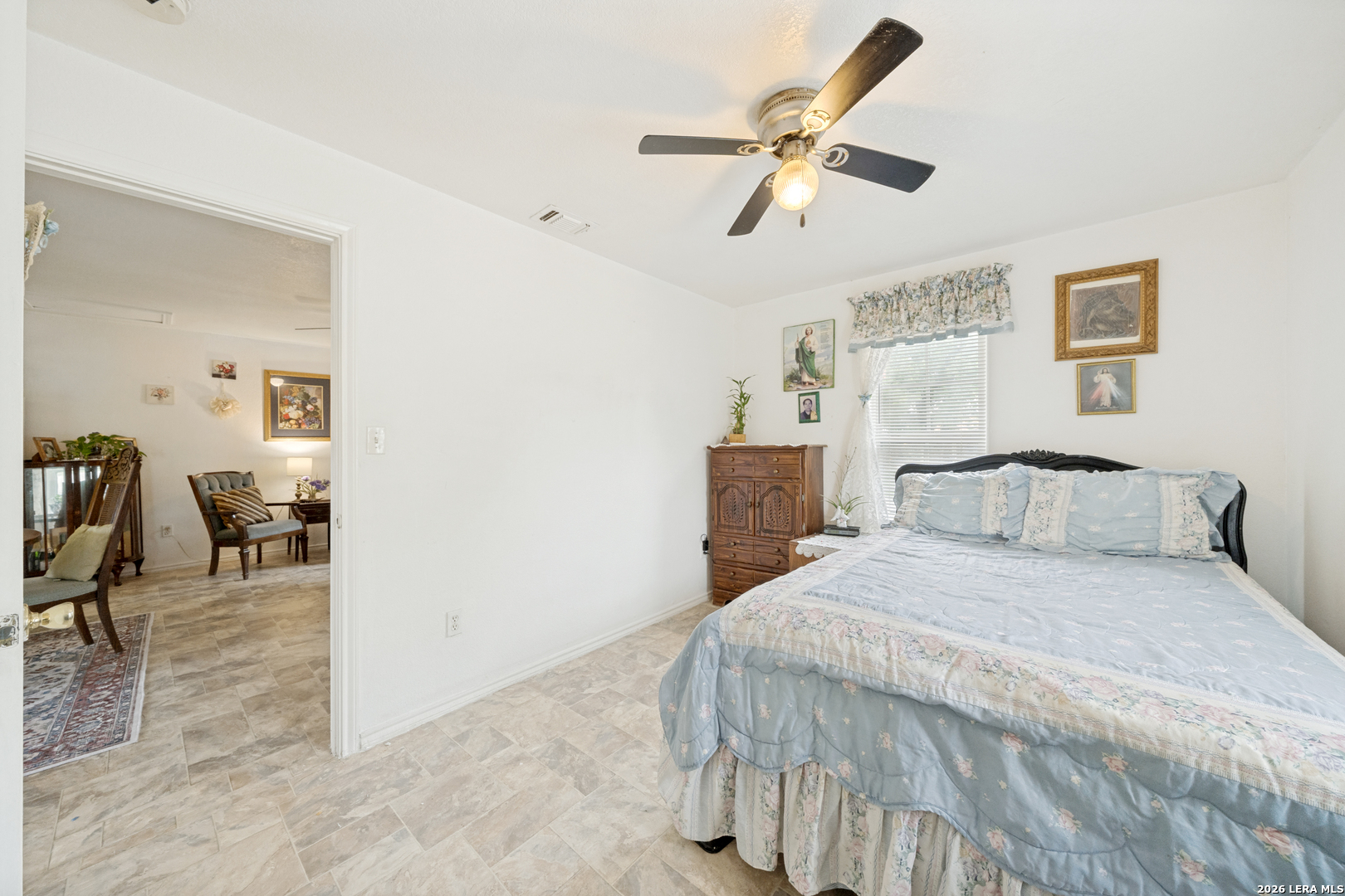 306 E Lindbergh Boulevard Universal City TX 78148