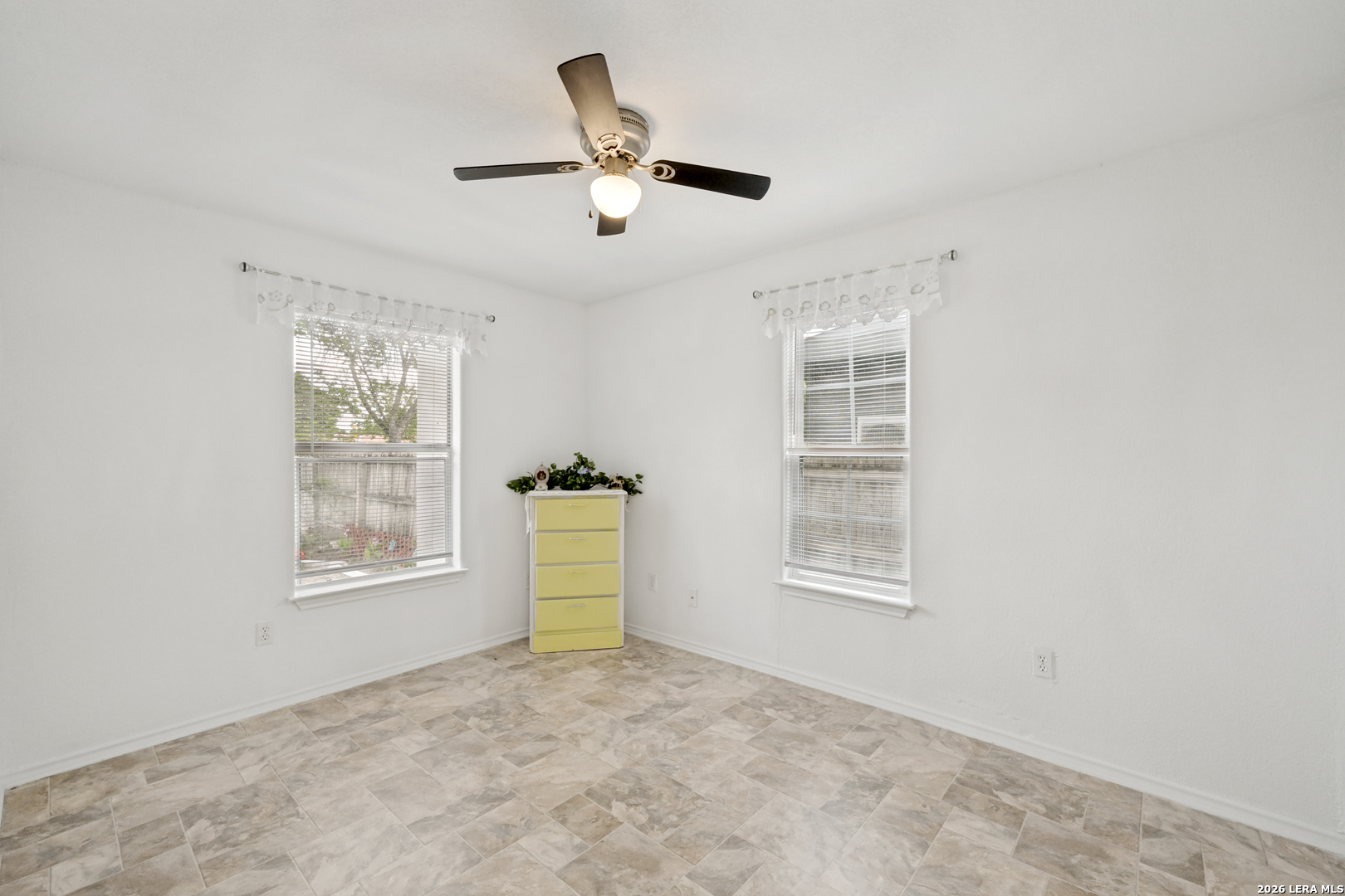 306 E Lindbergh Boulevard Universal City TX 78148