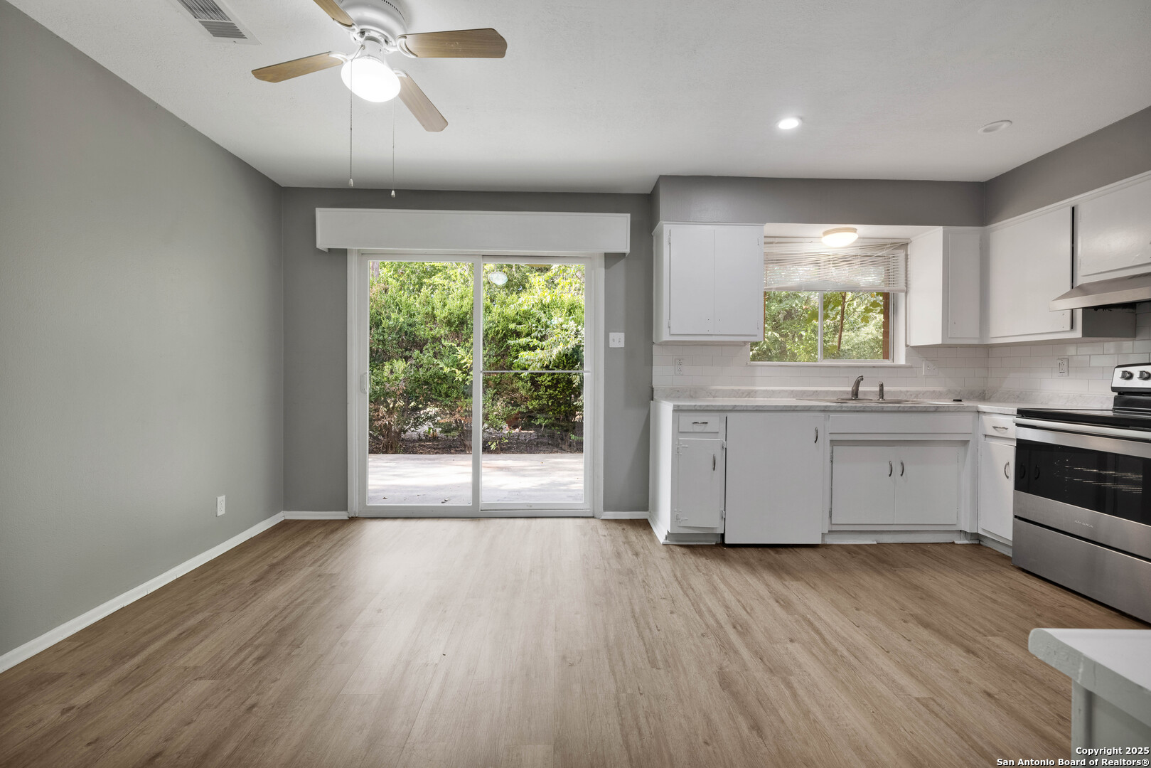 6014 Evers Road Leon Valley TX 78238