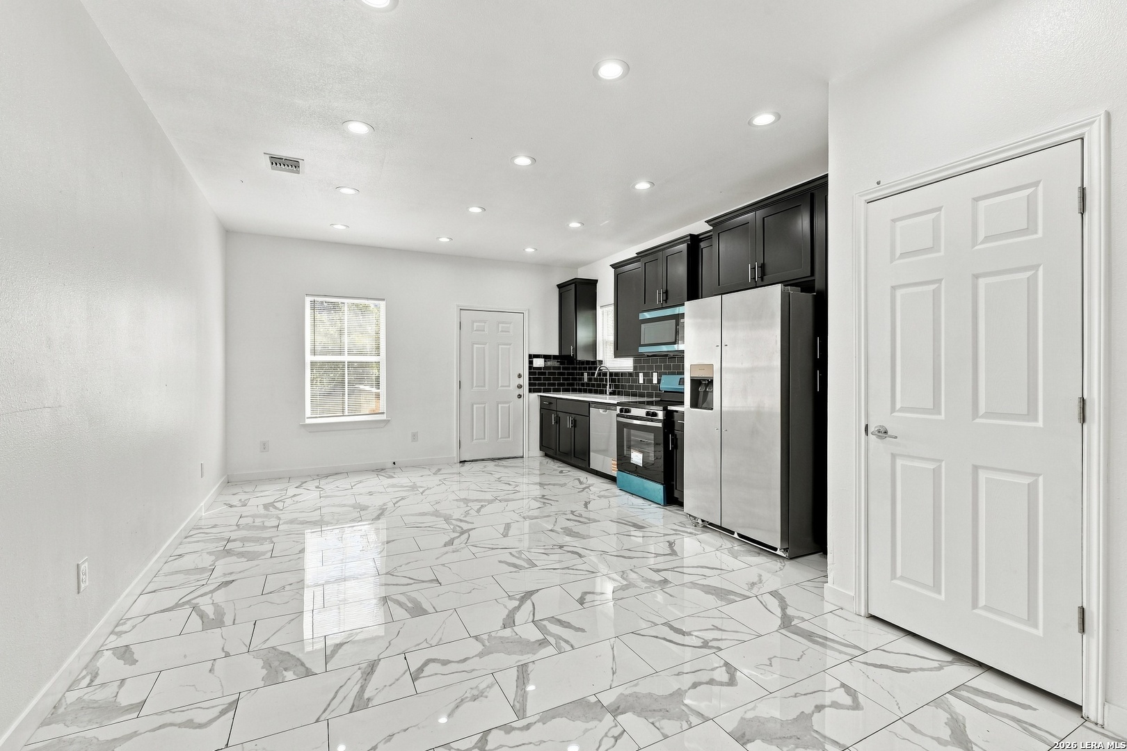 818 S Mel Waiters San Antonio TX 78203