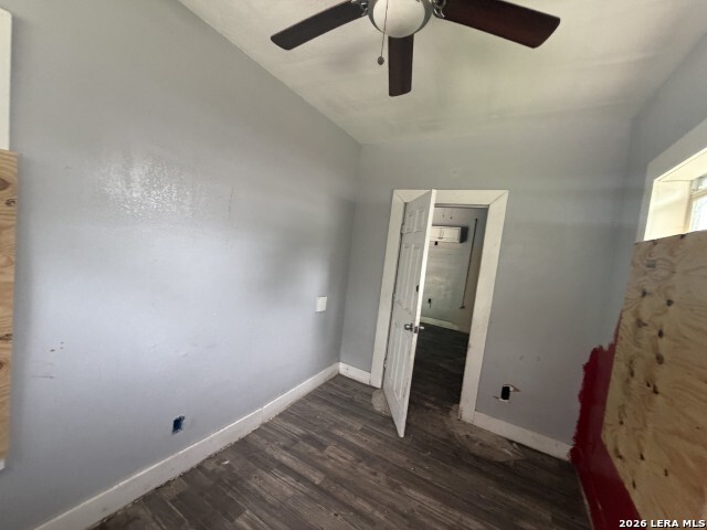 5408 S Flores Street San Antonio TX 78214