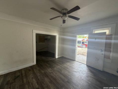 5408 S Flores Street San Antonio TX 78214