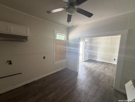 5408 S Flores Street San Antonio TX 78214