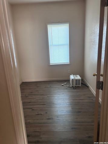 728 S Guadalupe Seguin TX 78155
