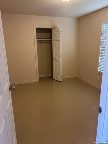 728 S Guadalupe Seguin TX 78155
