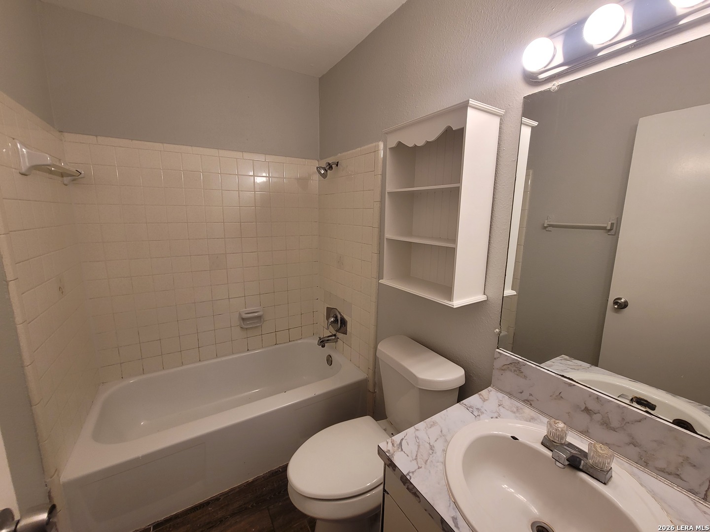 521/523 Southtrail Drive San Antonio TX 78216
