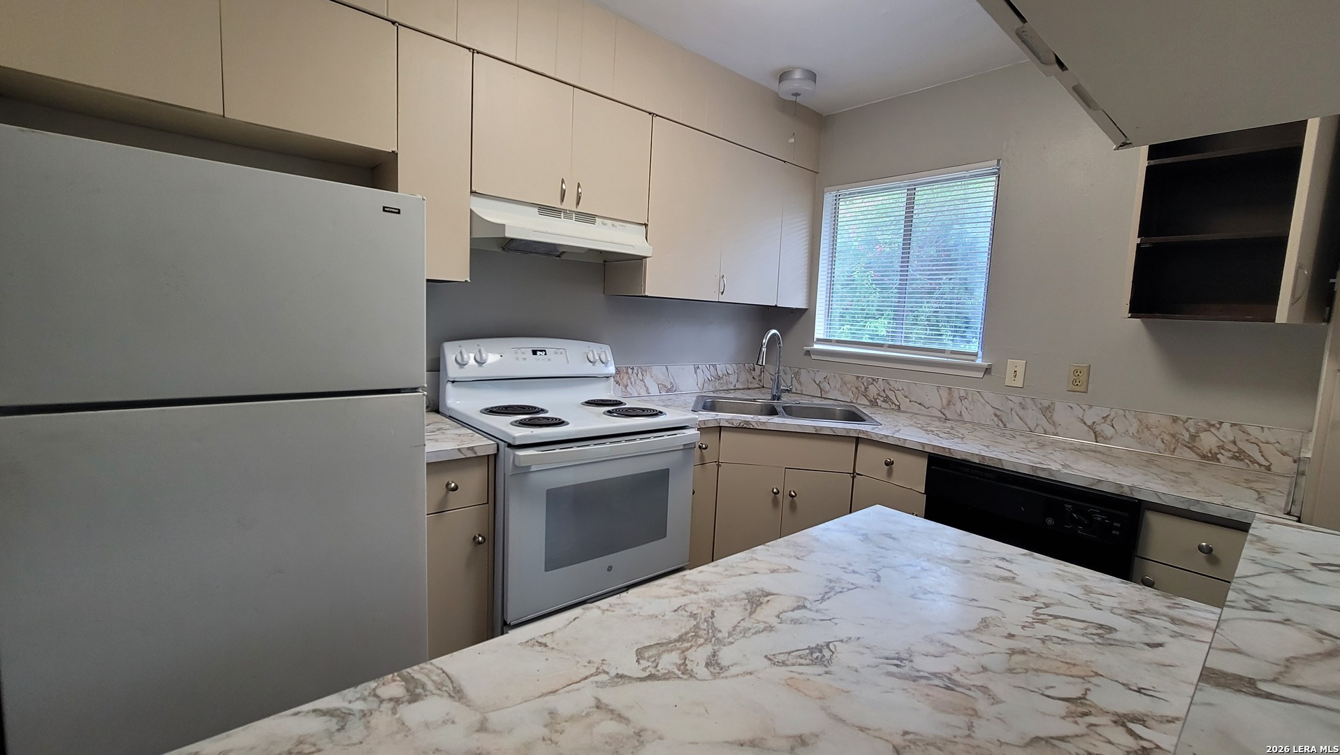 521/523 Southtrail Drive San Antonio TX 78216