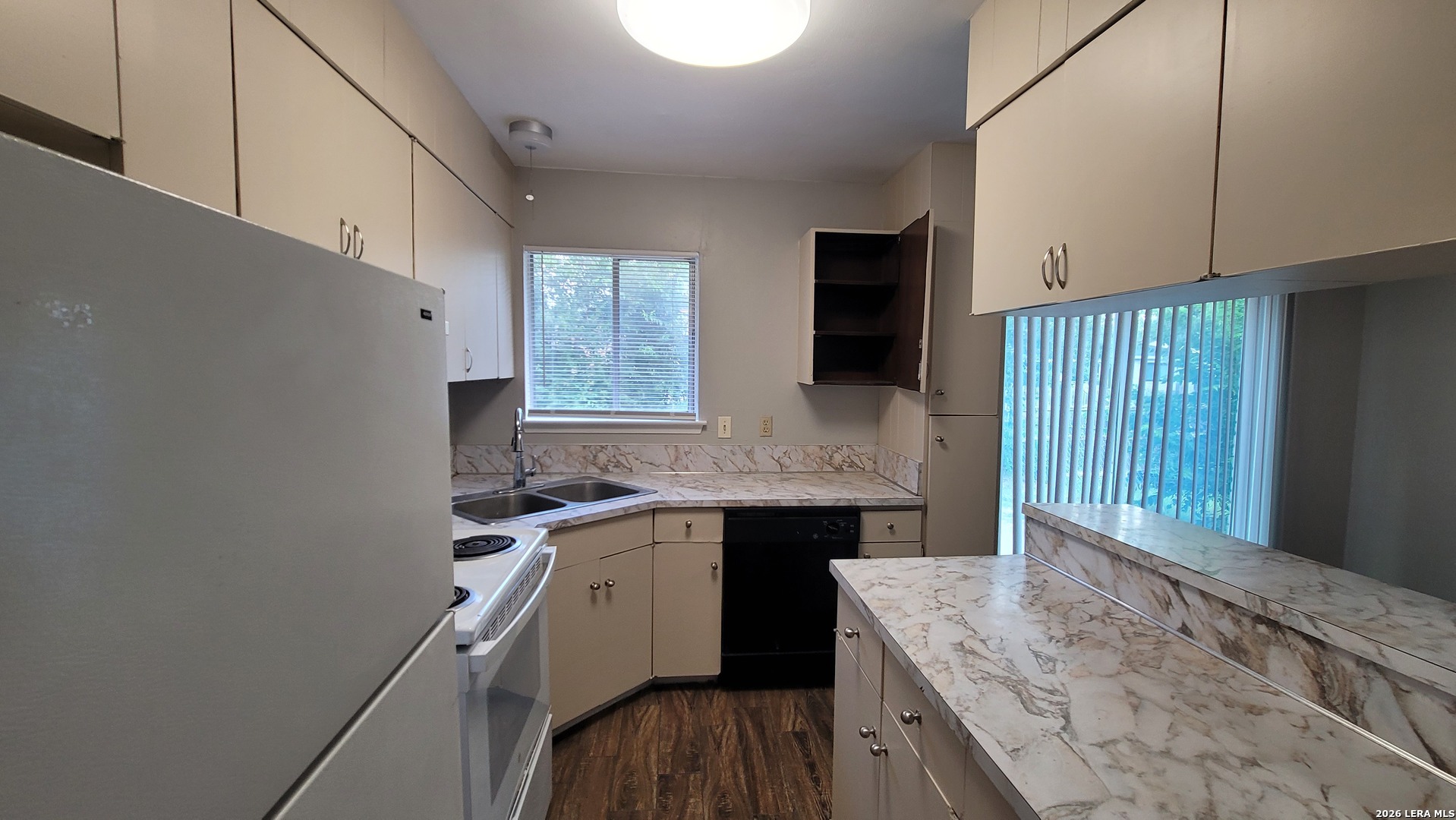 521/523 Southtrail Drive San Antonio TX 78216