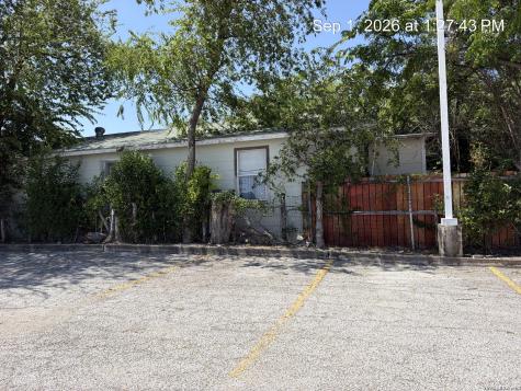 4406 W Commerce San Antonio TX 78237