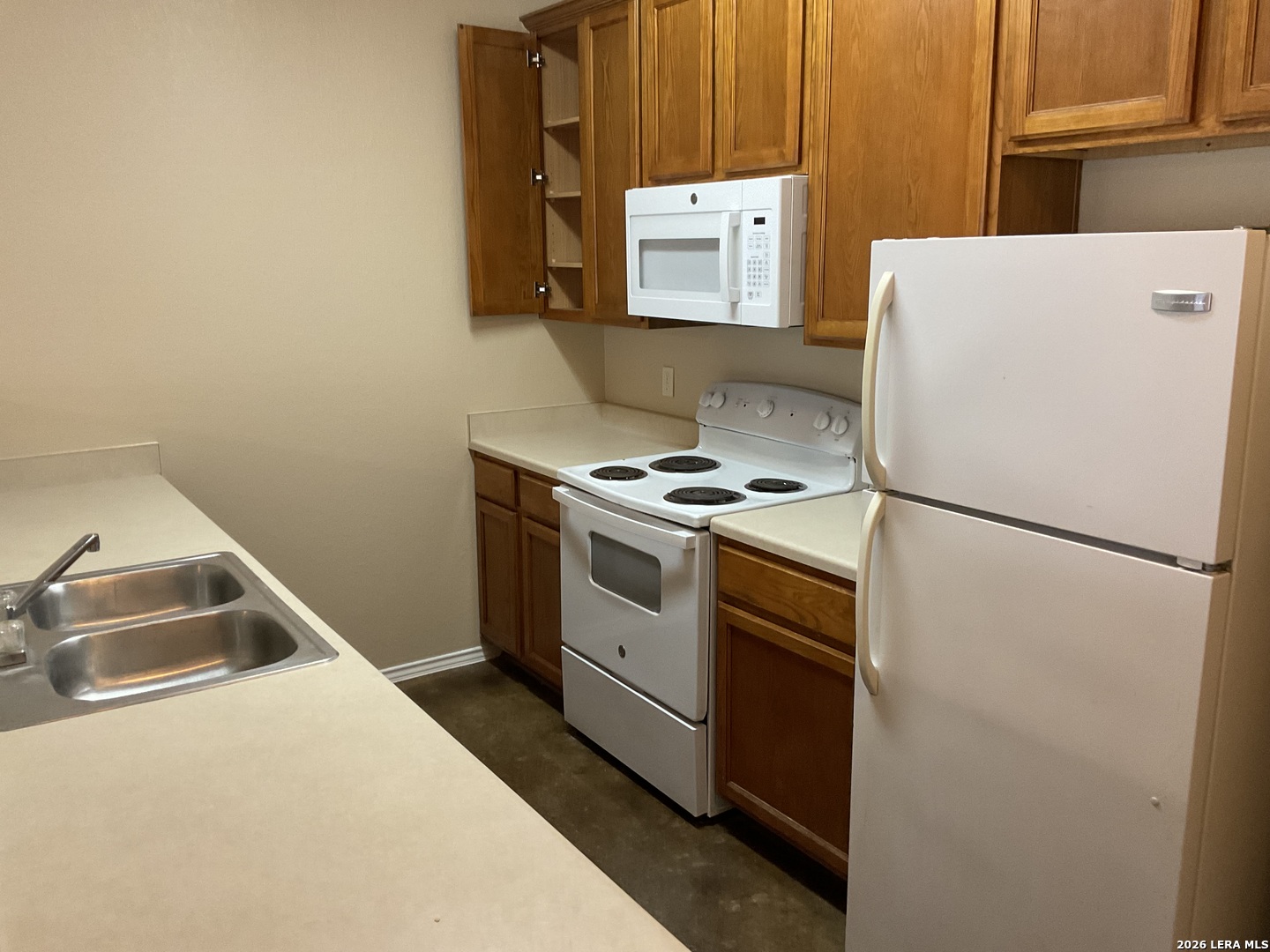 10802 Mathom Landing Universal City TX 78148
