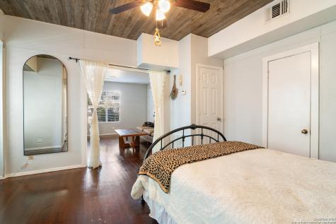 814 W Magnolia San Antonio TX 78212