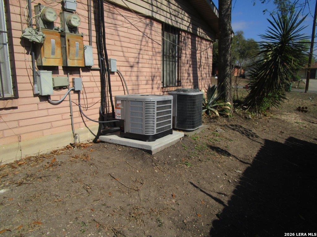 230 Sunnyland San Antonio TX 78228