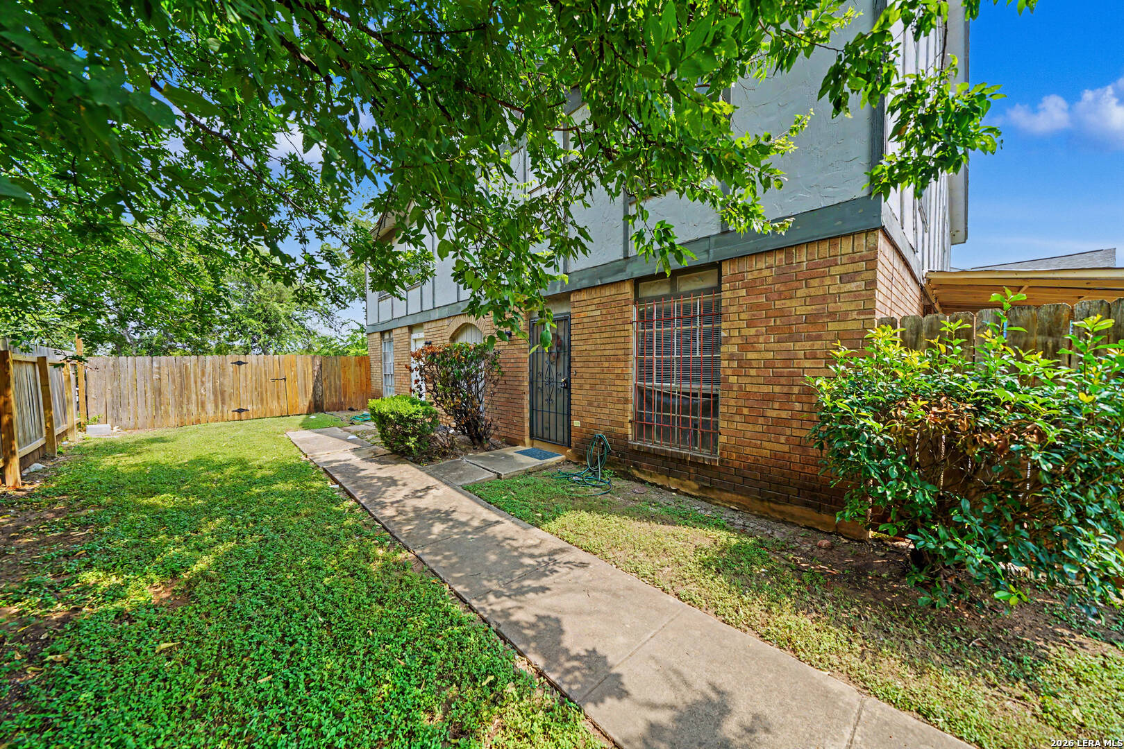 5216 Meadow Field San Antonio TX 78250