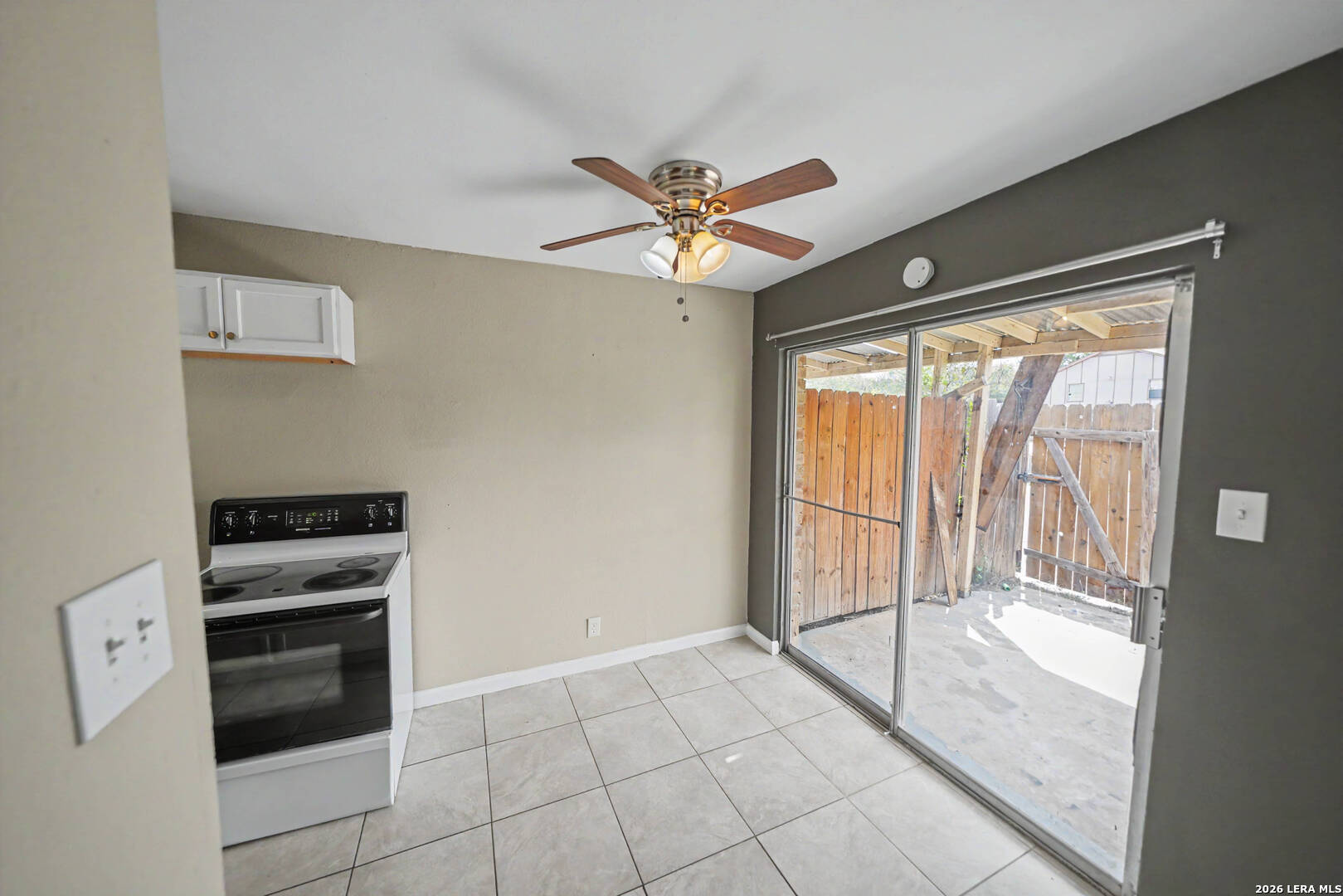 5216 Meadow Field San Antonio TX 78250