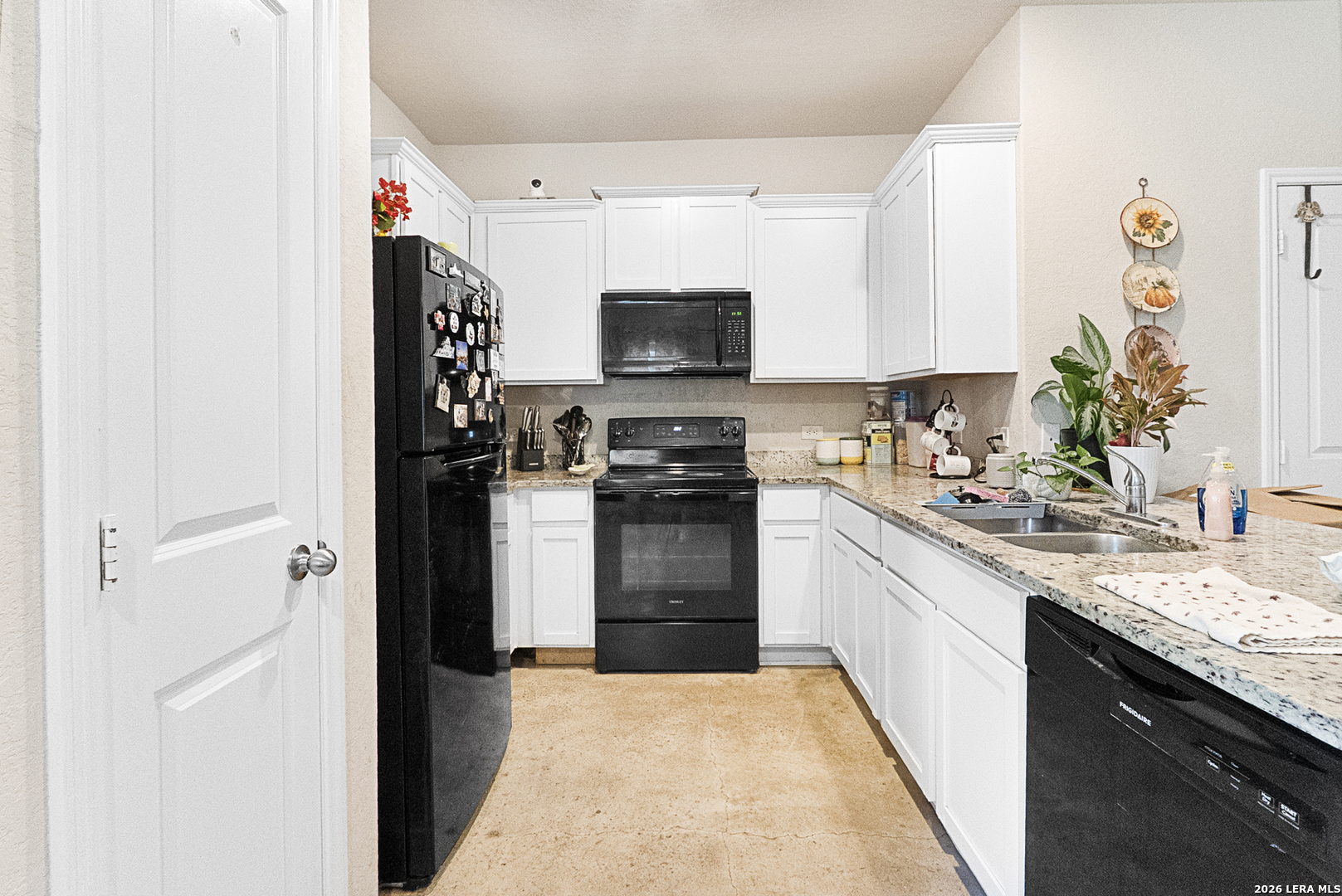 8635 Key Windy Way Converse TX 78109