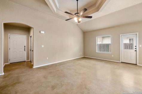 1050 Carolyn New Braunfels TX 78130