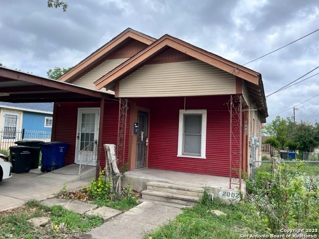 2002 N Calaveras San Antonio TX 78201