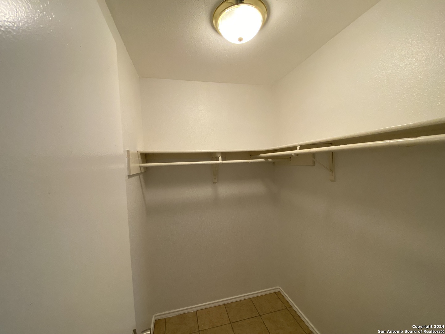 810 Station Street Converse TX 78109