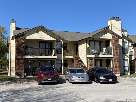 810 Station Street Converse TX 78109