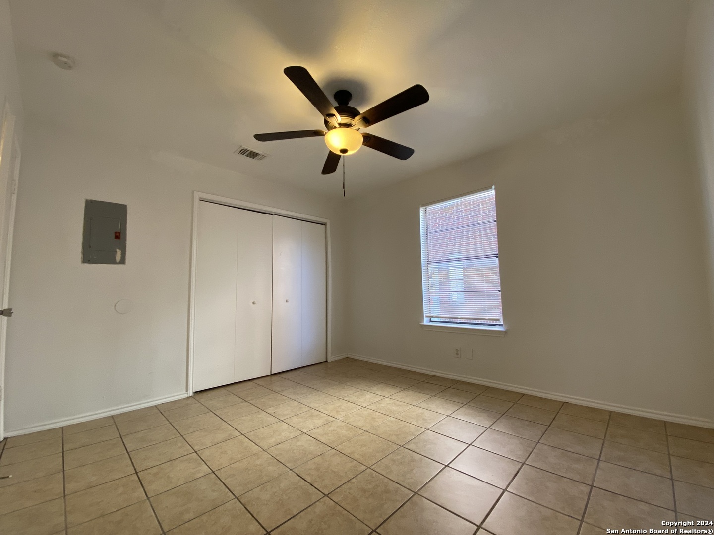 810 Station Street Converse TX 78109