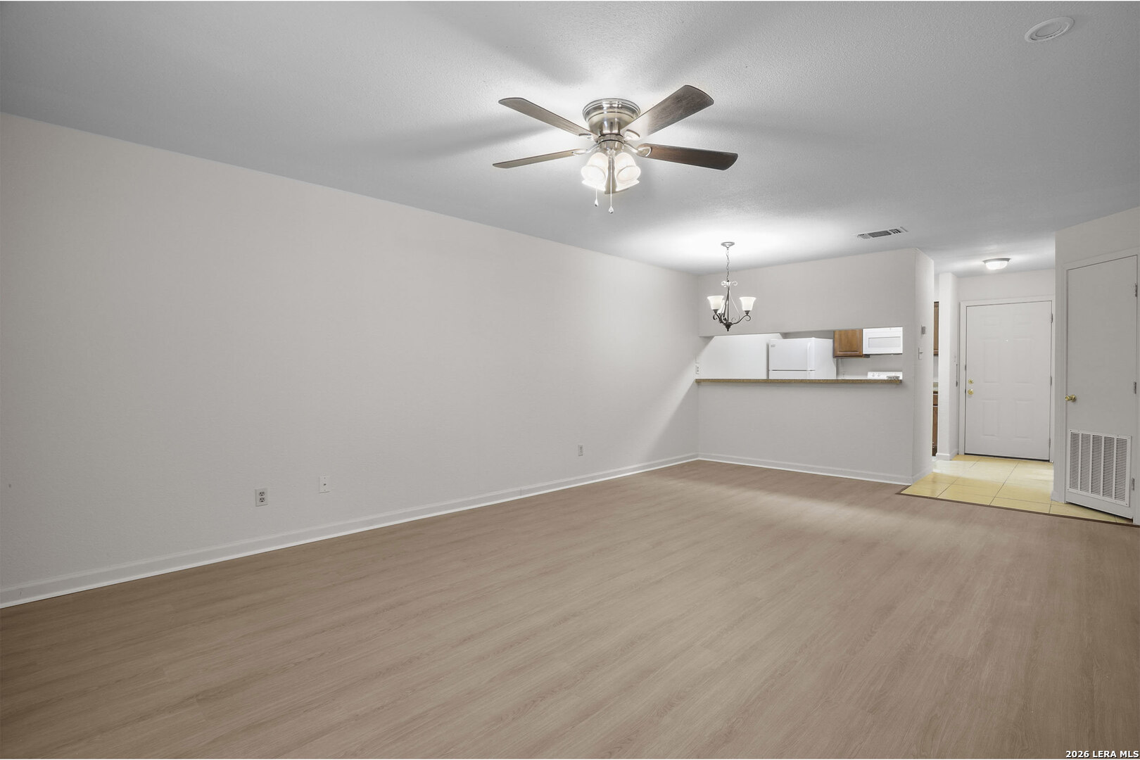 550 Dukeway Universal City TX 78148