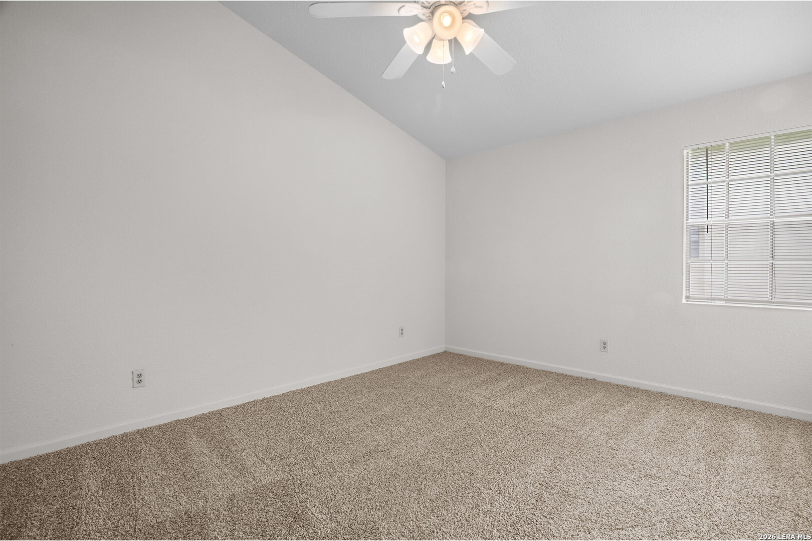550 Dukeway Universal City TX 78148