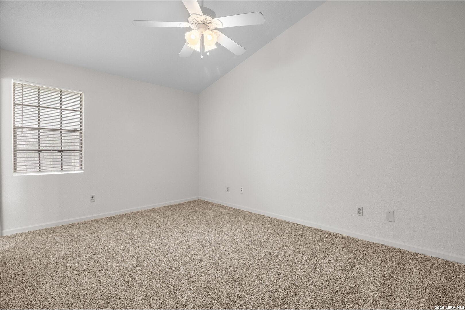 550 Dukeway Universal City TX 78148
